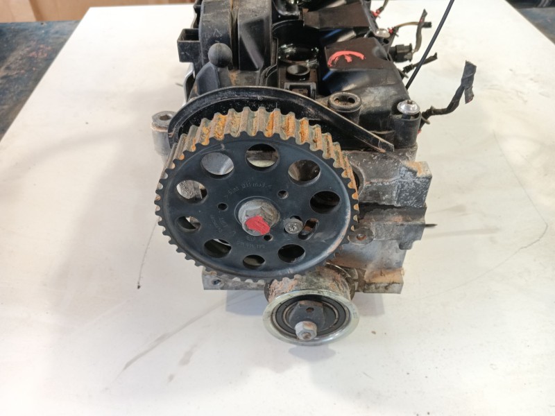 Recambio de culata para seat ateca 5fp / fdffax0 khp8pz xperience at referencia OEM IAM 04L103064A  