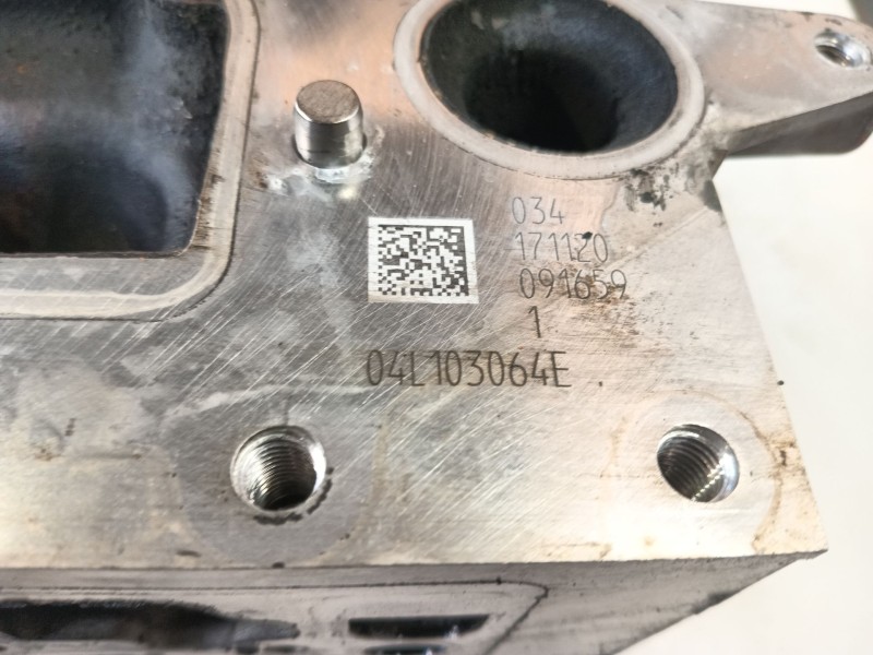 Recambio de culata para seat ateca 5fp / fdffax0 khp8pz xperience at referencia OEM IAM 04L103064A  