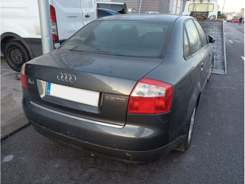 audi a4 b6 (8e2) del año 2001