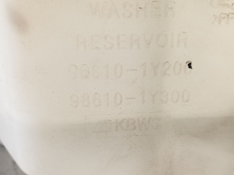 Recambio de deposito limpia para kia picanto ii (ta) 1.0 referencia OEM IAM 986101Y300 / 986201Y200  