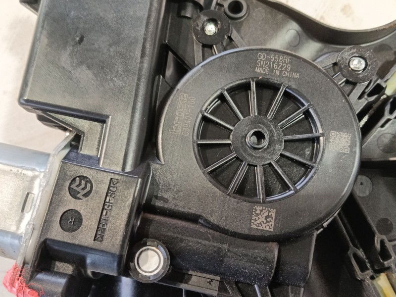 Recambio de elevalunas delantero izquierdo para opel astra k sports tourer (b16) 1.6 cdti (35) referencia OEM IAM 13406673  