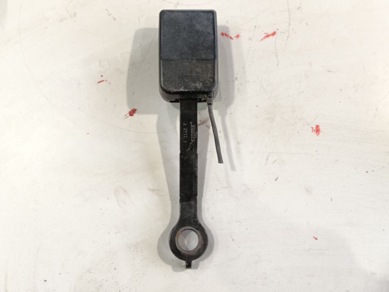 Recambio de enganche cinturon delantero izquierdo para dacia dokker furgoneta/monovolumen 1.6 referencia OEM IAM   