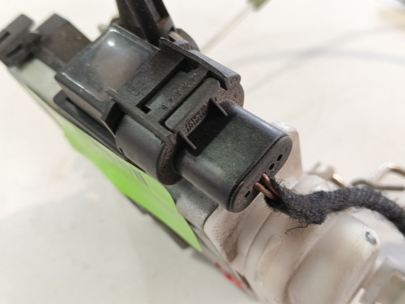 Recambio de cerradura puerta delantera izquierda para audi a3 (8l1) 1.9 tdi referencia OEM IAM 8L1837015B  