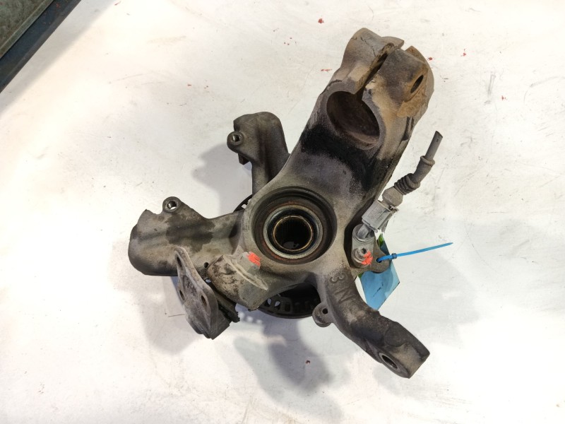 Recambio de mangueta delantera derecha para volkswagen golf iv (1j1) 1.6 referencia OEM IAM 1J0407256N  