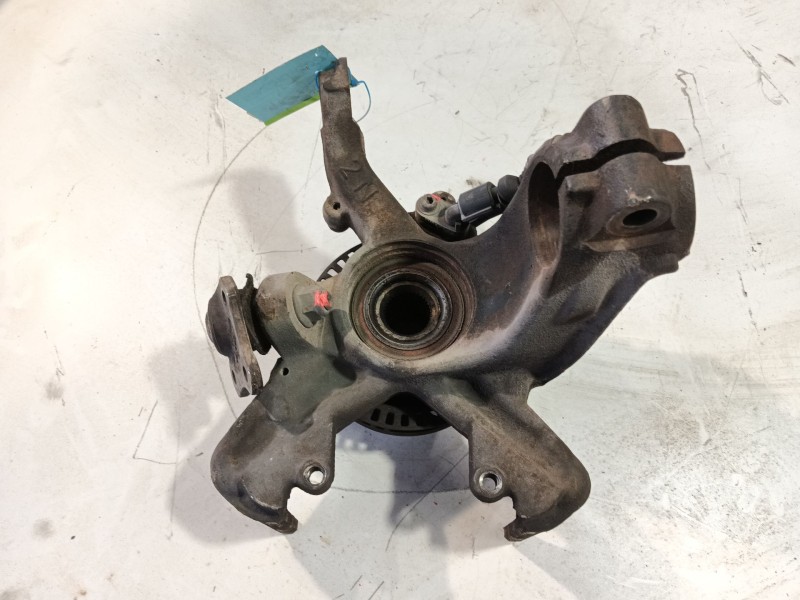 Recambio de mangueta delantera izquierda para volkswagen golf iv (1j1) 1.6 referencia OEM IAM 1J0407255N  