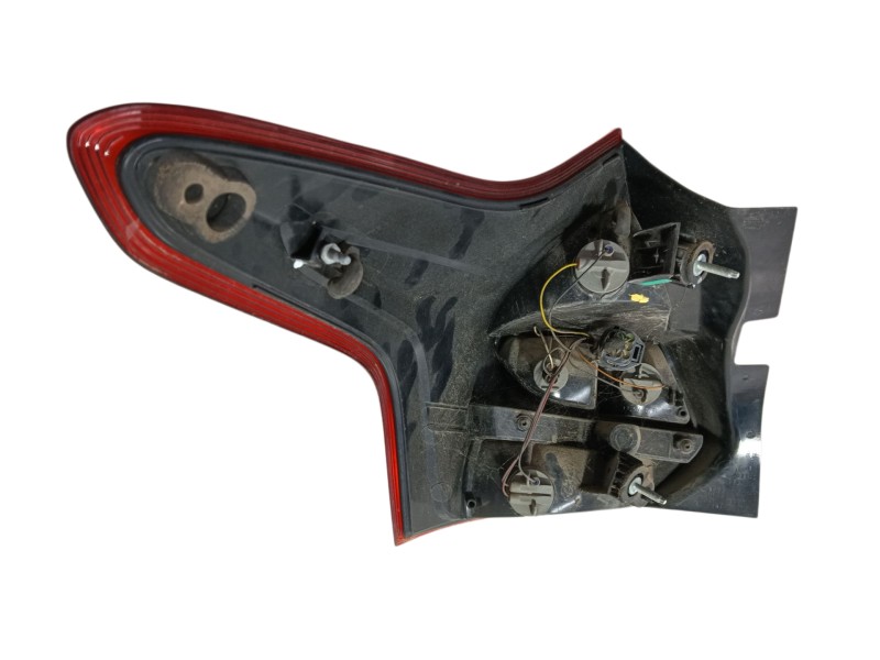 Recambio de piloto trasero derecho para ford focus iii 1.6 ti referencia OEM IAM 1825318  