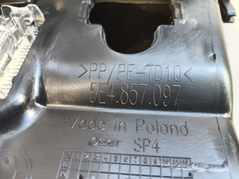 Recambio de guantera para skoda octavia iv (nx3, nn3, pv3) 2.0 tdi referencia OEM IAM   