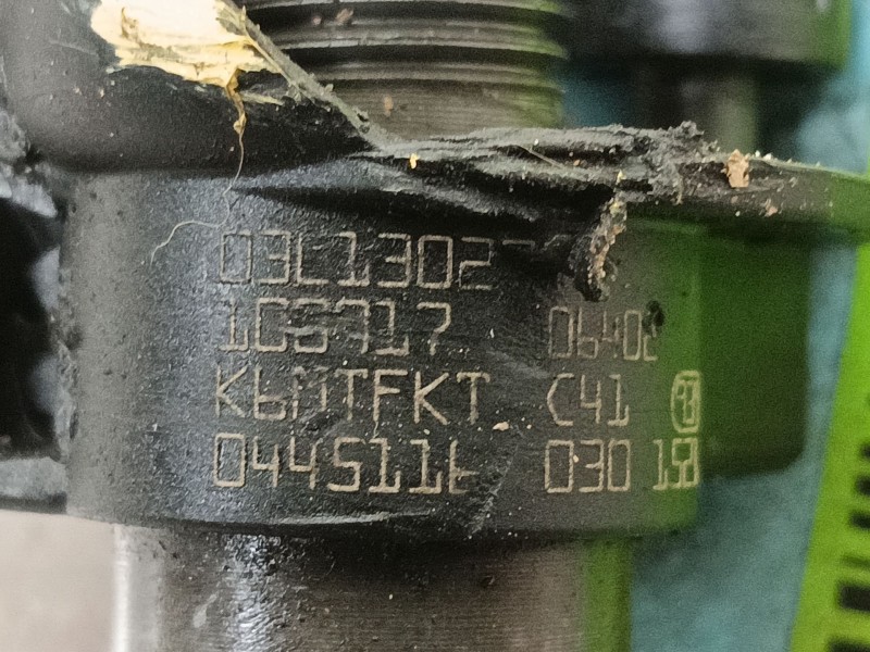 Recambio de inyector para seat exeo st (3r5) 2.0 tdi referencia OEM IAM   