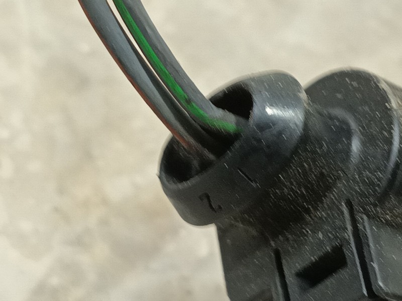 Recambio de inyector para seat exeo st (3r5) 2.0 tdi referencia OEM IAM   