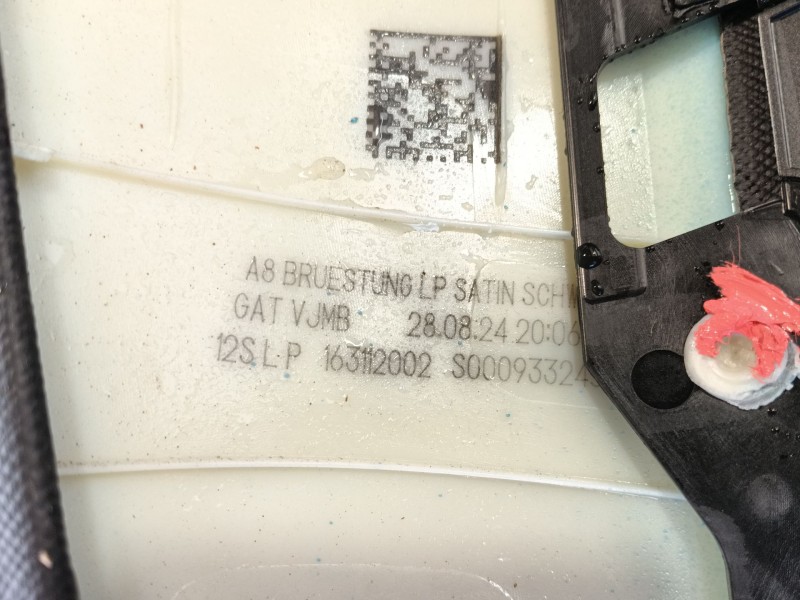 Recambio de guarnecido puerta delantera izquierda para skoda octavia iv (nx3, nn3, pv3) 2.0 tdi referencia OEM IAM   