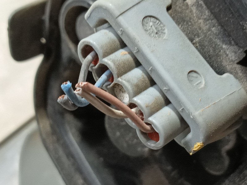 Recambio de piloto trasero izquierdo para renault megane iii hatchback (bz0/1_, b3_) 1.4 tce (bz0f, bz1v) referencia OEM IAM 265