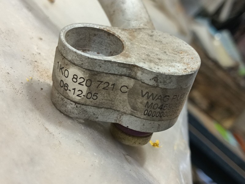 Recambio de tubos aire acondicionado para volkswagen golf v (1k1) 1.9 tdi referencia OEM IAM   