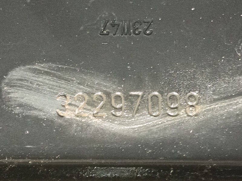 Recambio de panel frontal para volvo xc40 (536) b3 mild-hybrid referencia OEM IAM 32234565 32297098 