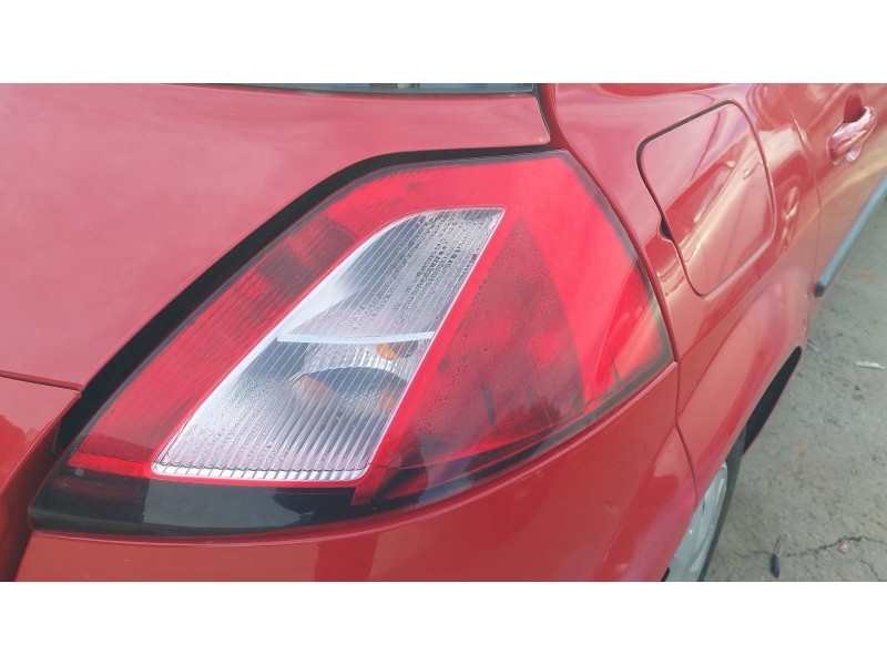 Recambio de piloto trasero derecho para renault megane ii (bm0/1_, cm0/1_) 1.4 16v (bm0b, cm0b) referencia OEM IAM 8200073237  