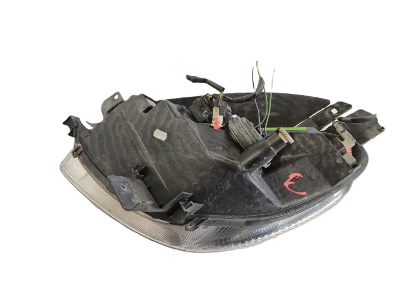Recambio de faro derecho para citroën xsara picasso (n68) 2.0 hdi referencia OEM IAM 6205W0  