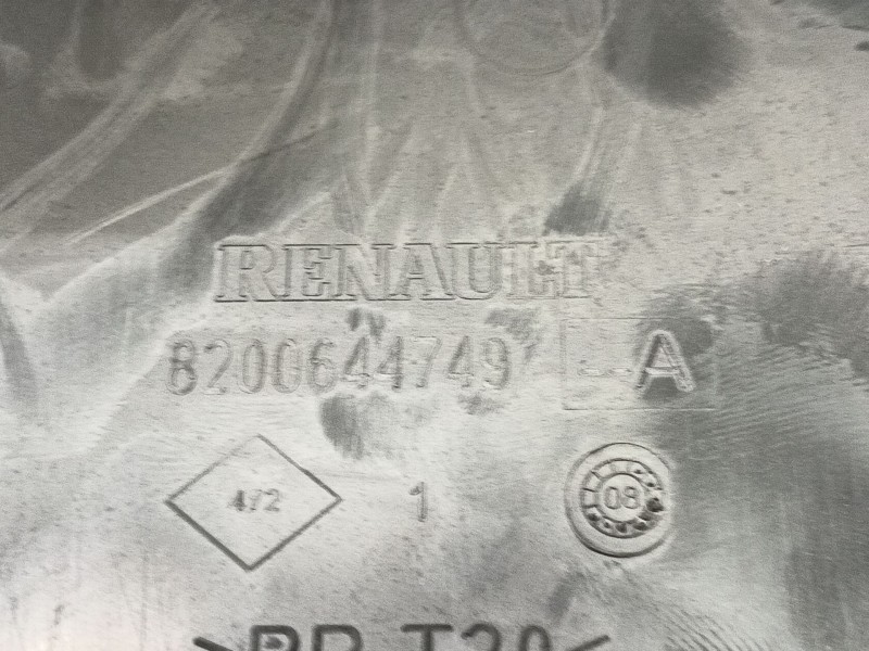 Recambio de caja fusibles delantera para dacia duster (hs_) 1.5 dci referencia OEM IAM   