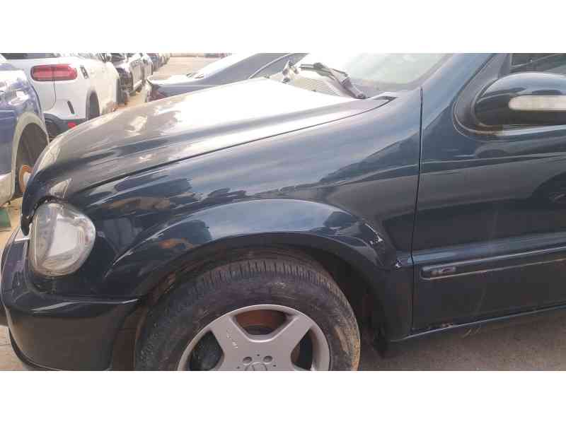 Recambio de aleta delantera izquierda para mercedes-benz clase m (w163) ml 400 cdi (163.128) referencia OEM IAM 1638800106  