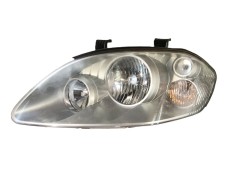 Recambio de faro izquierdo para ssangyong rodius i 2.7 xdi referencia OEM IAM 8310121201  