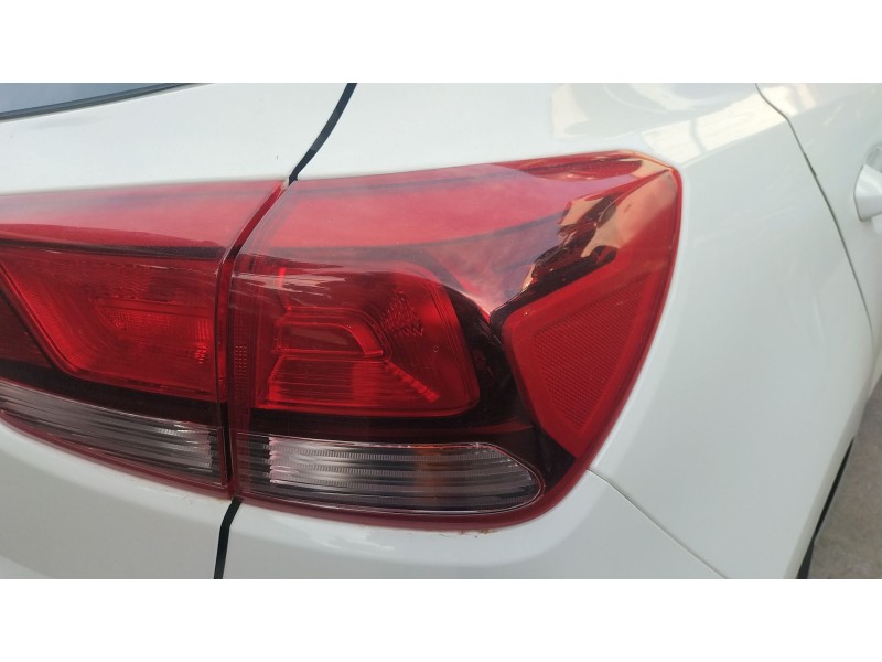 Recambio de piloto trasero derecho para kia rio iv (yb, sc, fb) 1.25 referencia OEM IAM 92402H8000  