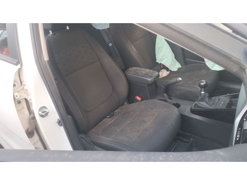 Recambio de asiento delantero derecho para kia rio iv (yb, sc, fb) 1.25 referencia OEM IAM   