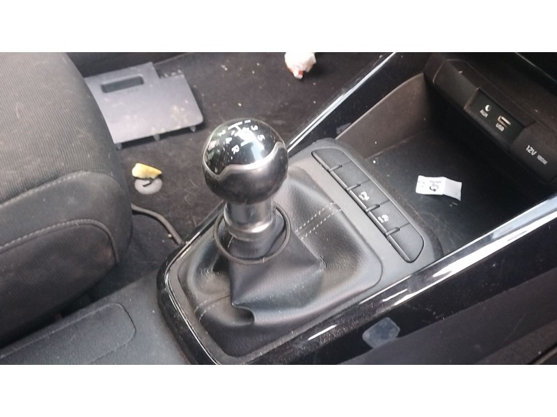 Recambio de pomo palanca cambio para kia rio iv (yb, sc, fb) 1.25 referencia OEM IAM   
