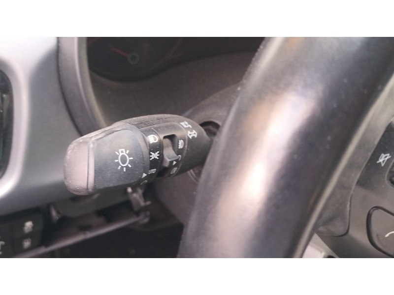 Recambio de mando luces para kia rio iv (yb, sc, fb) 1.25 referencia OEM IAM   