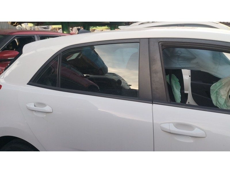 Recambio de elevalunas trasero derecho para kia rio iv (yb, sc, fb) 1.25 referencia OEM IAM 83402H8000  