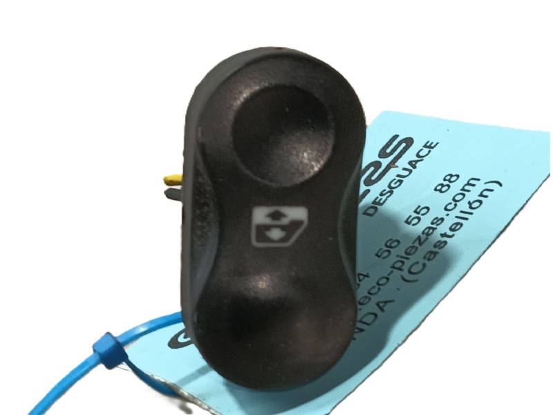 Recambio de mando elevalunas delantero derecho para dacia duster (hs_) 1.5 dci referencia OEM IAM 8200602227  