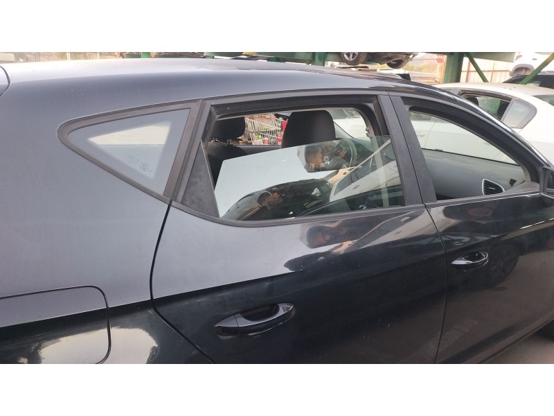 Recambio de elevalunas trasero derecho para seat leon (5f1) 1.6 tdi referencia OEM IAM 5F4839462D  