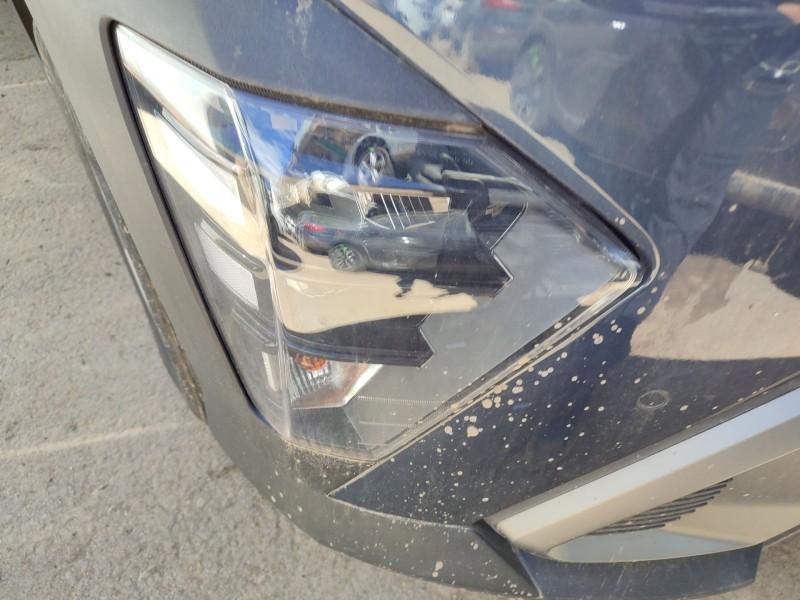 Recambio de faro derecho para hyundai kona sx2 1.6 gdi hybrid referencia OEM IAM   