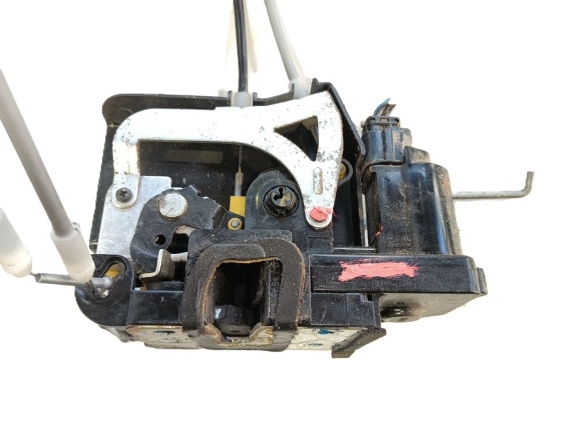 Recambio de cerradura puerta delantera derecha para ssangyong rodius i 2.7 xdi referencia OEM IAM 7122021004  