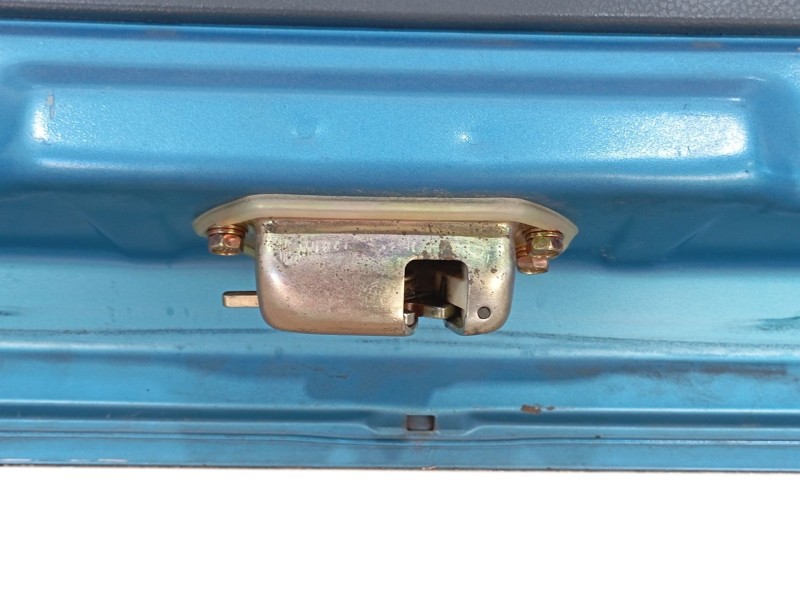 Recambio de porton trasero para chevrolet matiz (m200, m250) 1.0 referencia OEM IAM 96879173  