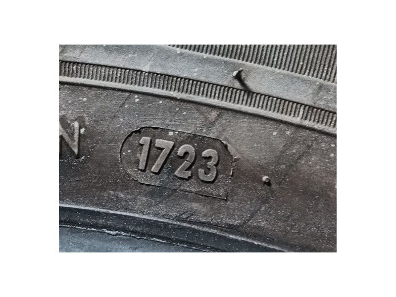 Recambio de neumatico para » otros... modelos referencia OEM IAM   