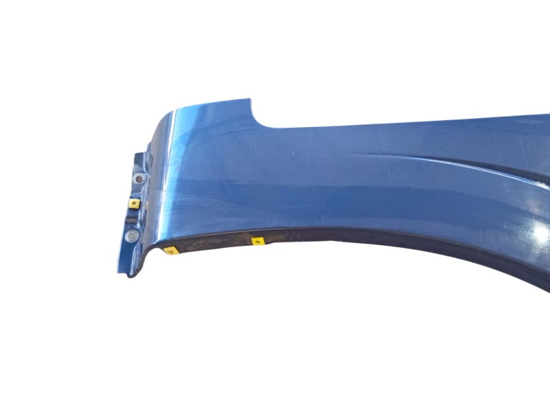 Recambio de aleta delantera derecha para ssangyong rodius i 2.7 xdi referencia OEM IAM 5182121000  