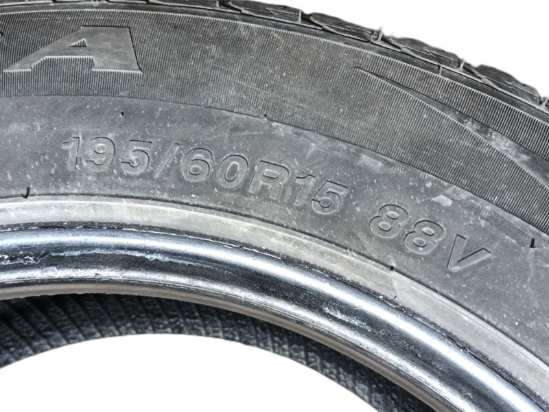 Recambio de neumatico para » otros... modelos referencia OEM IAM   