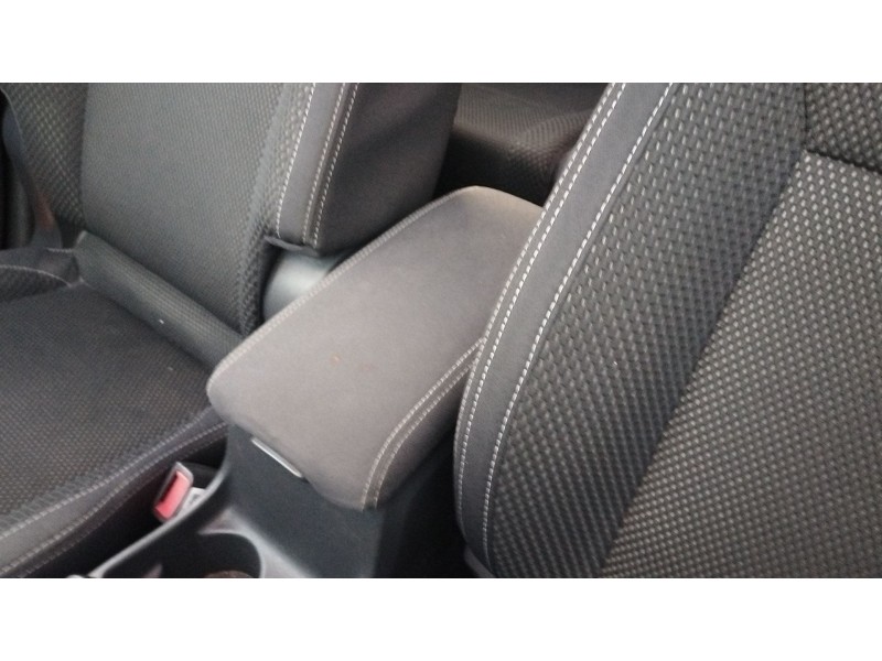 Recambio de apoyabrazos central para renault koleos i (hy_) 2.0 dci (hy0k) referencia OEM IAM   