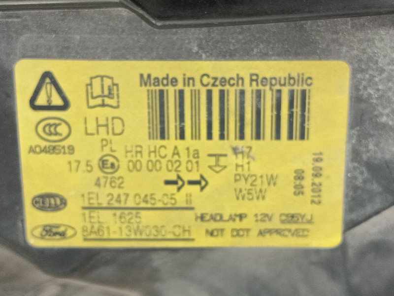 Recambio de faro izquierdo para ford fiesta vi (cb1, ccn) 1.25 referencia OEM IAM 1740028  