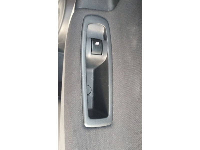 Recambio de mando elevalunas trasero derecho para renault koleos i (hy_) 2.0 dci (hy0k) referencia OEM IAM 25411JY00A  