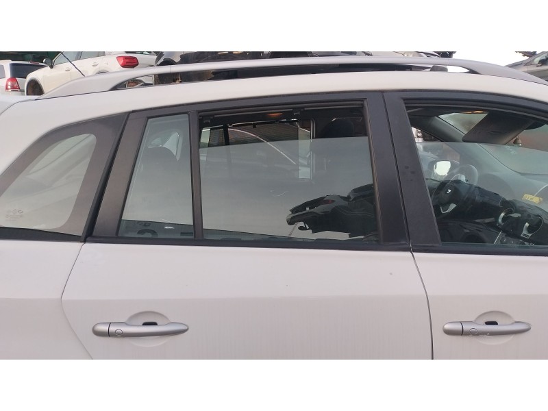 Recambio de elevalunas trasero derecho para renault koleos i (hy_) 2.0 dci (hy0k) referencia OEM IAM 827207007R  