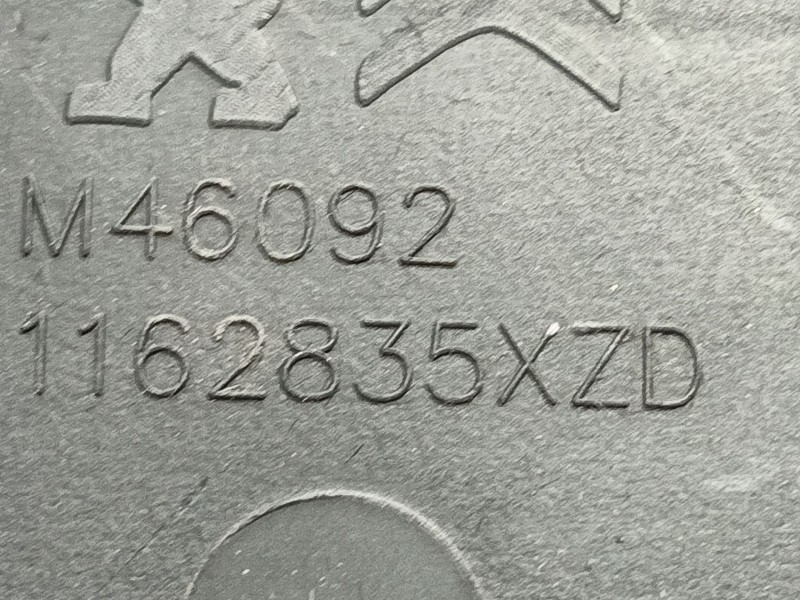 Recambio de guantera para citroën c4 grand picasso ii (da_, de_) 1.6 thp 155 referencia OEM IAM 1609671380 1162835XZD 
