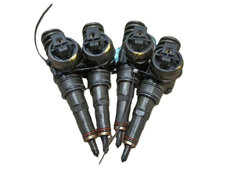 Recambio de inyector para seat ibiza iii (6l1) 1.9 tdi referencia OEM IAM 038130079GX  