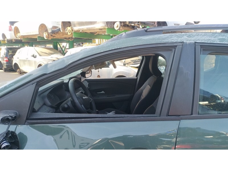 Recambio de elevalunas delantero izquierdo para dacia sandero iii 1.0 tce 90 referencia OEM IAM 807218548R  