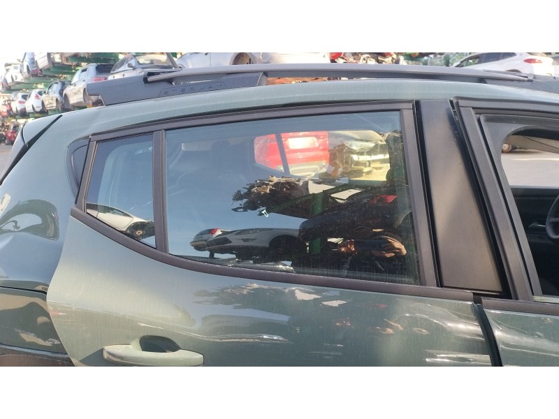 Recambio de elevalunas trasero derecho para dacia sandero iii 1.0 tce 90 referencia OEM IAM 827200424R  