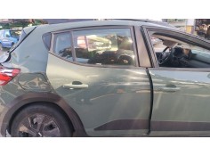 Recambio de puerta trasera derecha para dacia sandero iii 1.0 tce 90 referencia OEM IAM 821002247R  