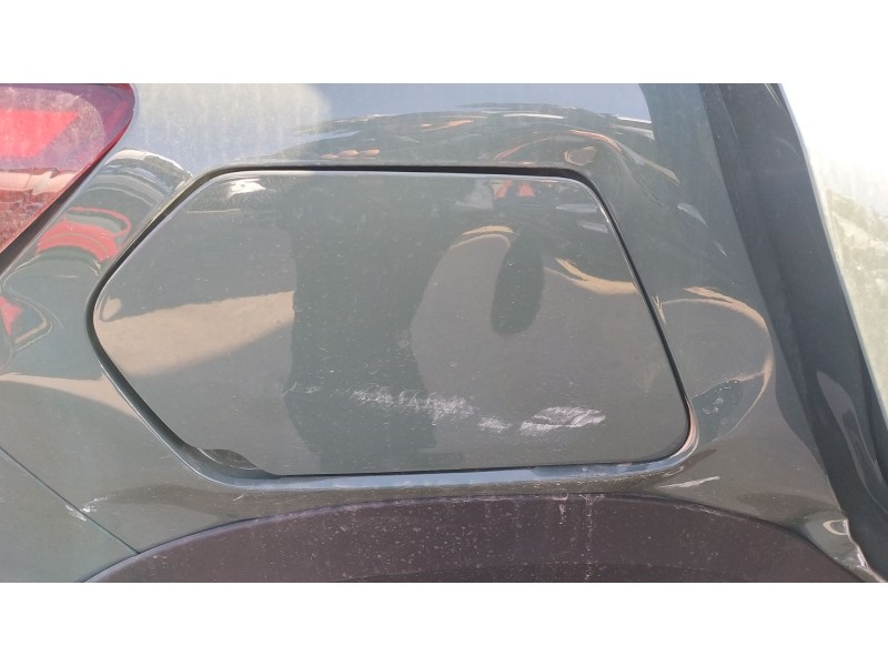 Recambio de tapa exterior combustible para dacia sandero iii 1.0 tce 90 referencia OEM IAM   