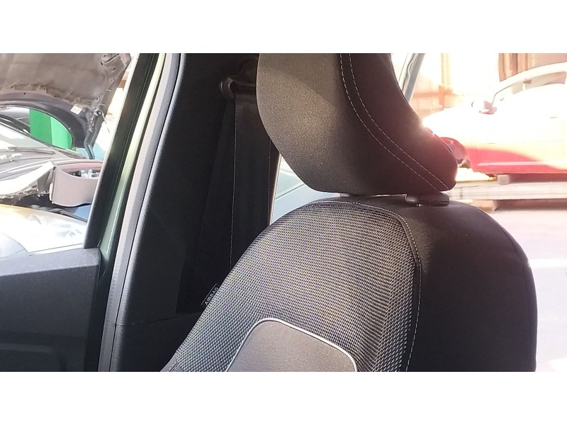 Recambio de cinturon seguridad delantero derecho para dacia sandero iii 1.0 tce 90 referencia OEM IAM 868840292R  