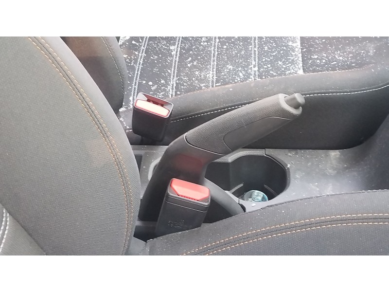 Recambio de enganche cinturon delantero derecho para dacia sandero iii 1.0 tce 90 referencia OEM IAM   