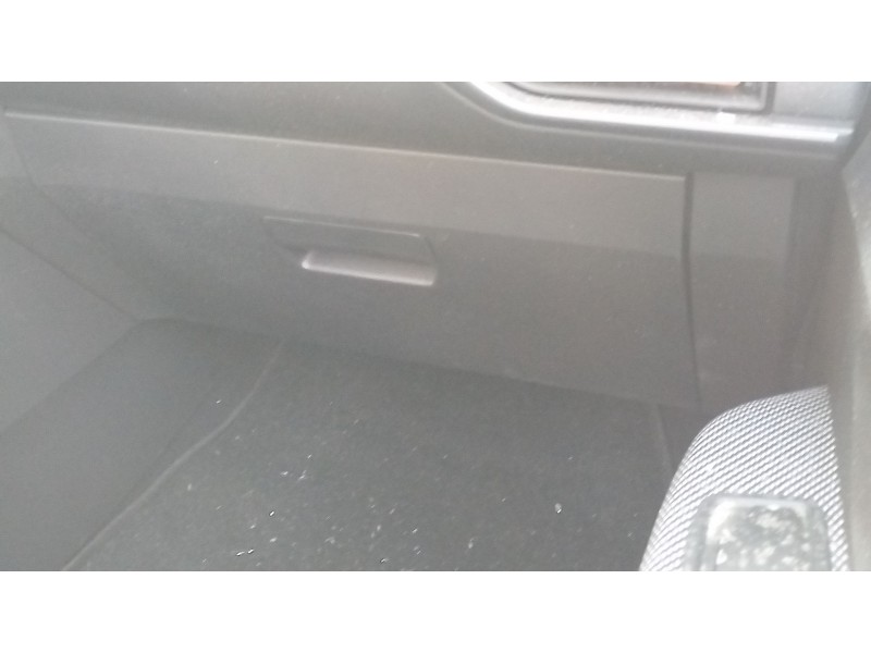 Recambio de guantera para dacia sandero iii 1.0 tce 90 referencia OEM IAM 682523993R  