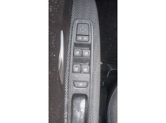 Recambio de mando elevalunas delantero izquierdo para dacia sandero iii 1.0 tce 90 referencia OEM IAM 254114238R  