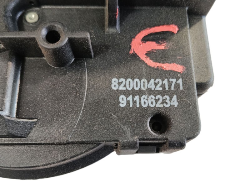 Recambio de cerradura puerta delantera derecha para opel vivaro a furgoneta (x83) 2.0 cdti (f7) referencia OEM IAM 91166227  